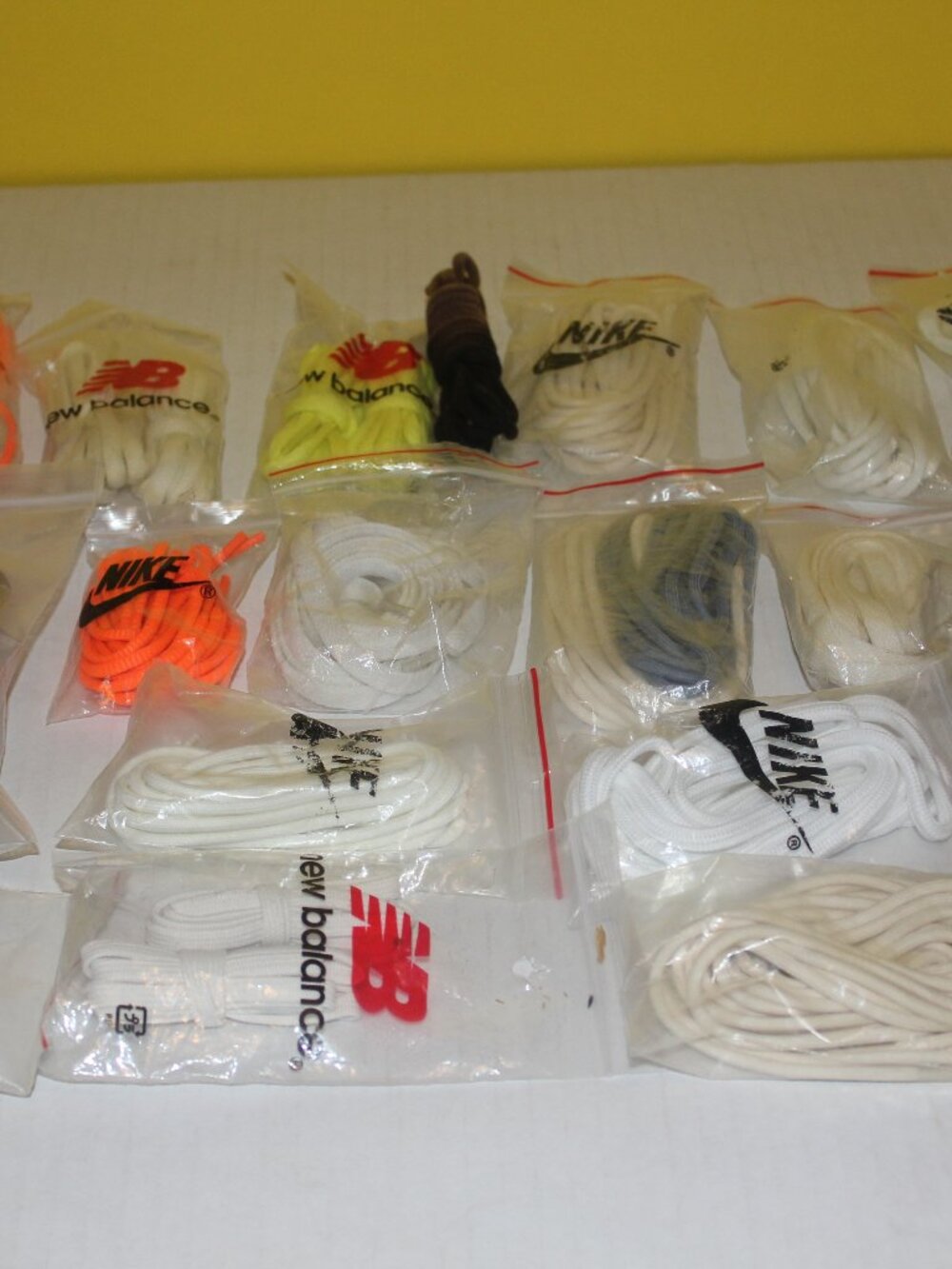 19 -SHOELACES   FOR NIKE SHOES & NEW BALANCE      READ THE DESCRIPTION